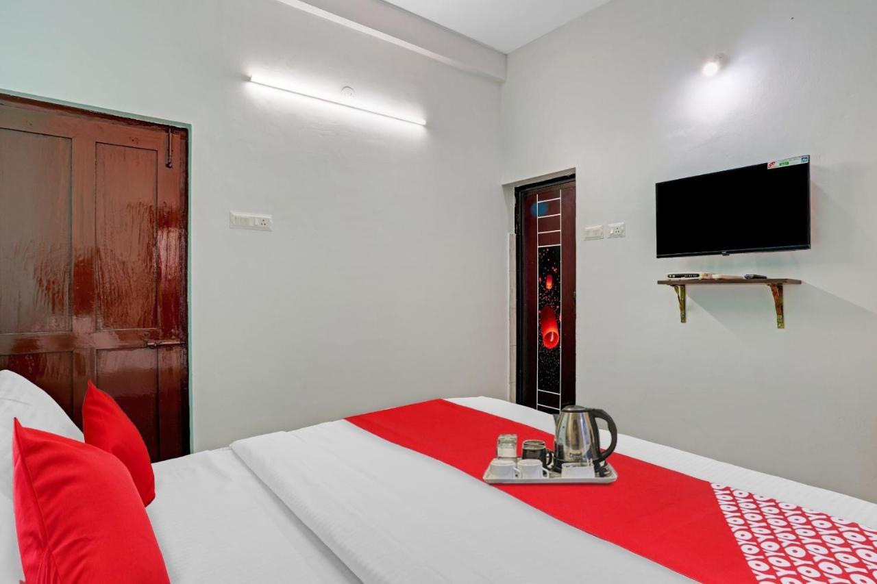 Super Hotel O Bevis Kazhakuttam Luaran gambar