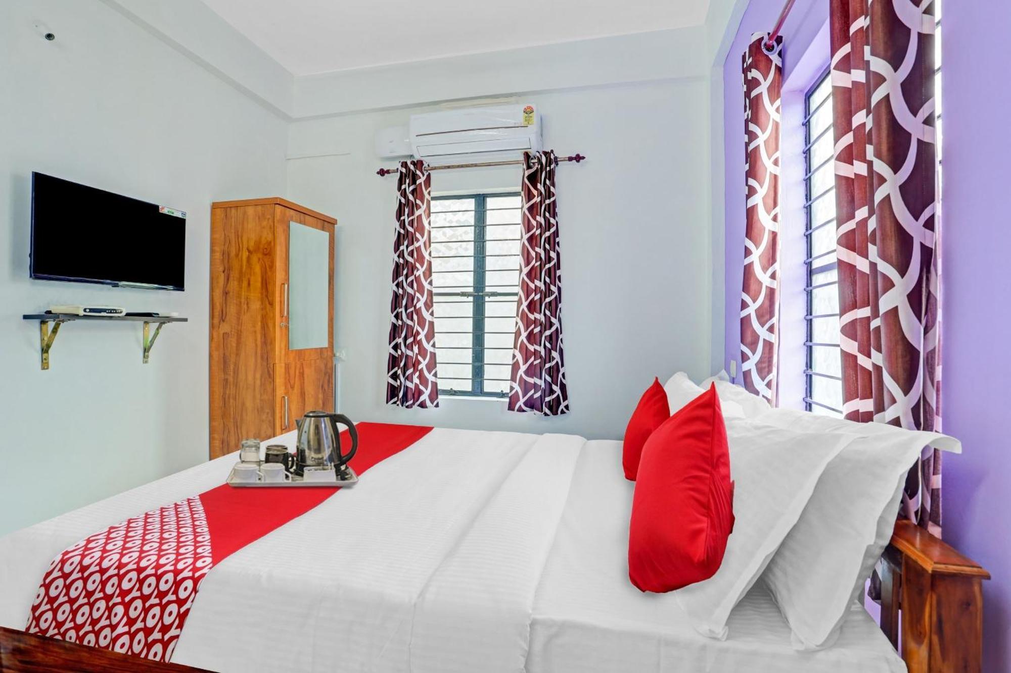 Super Hotel O Bevis Kazhakuttam Luaran gambar